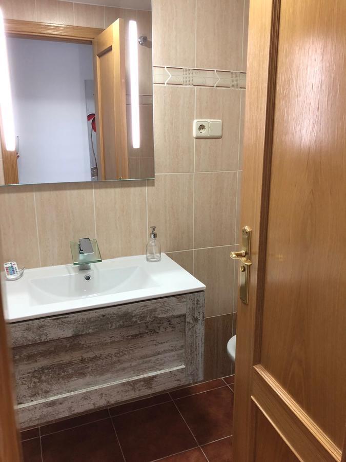 Apartamentos Las Ferrerias Arenas de San Pedro Luaran gambar